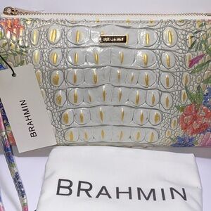 Brahmin Homegrown Ombré Melbourne Floral Daisy Zip Wristlet Clutch NWT